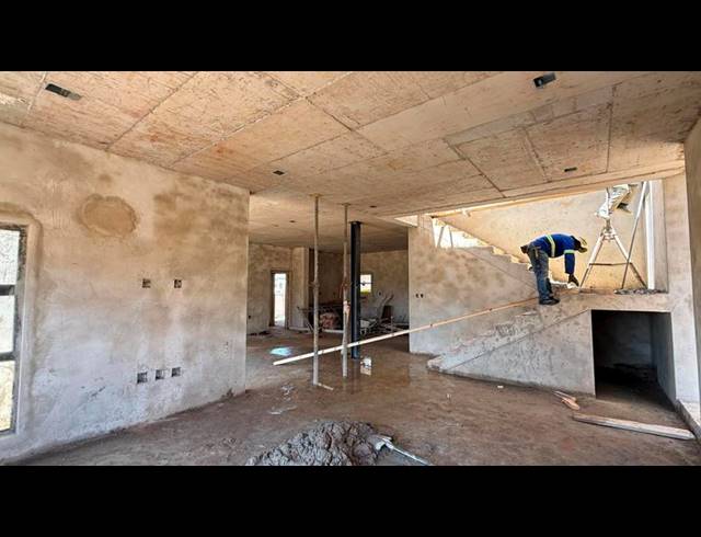 4 BEDROOM HOUSE FOR SALE IN FOUNTAINBROOK ESTATE